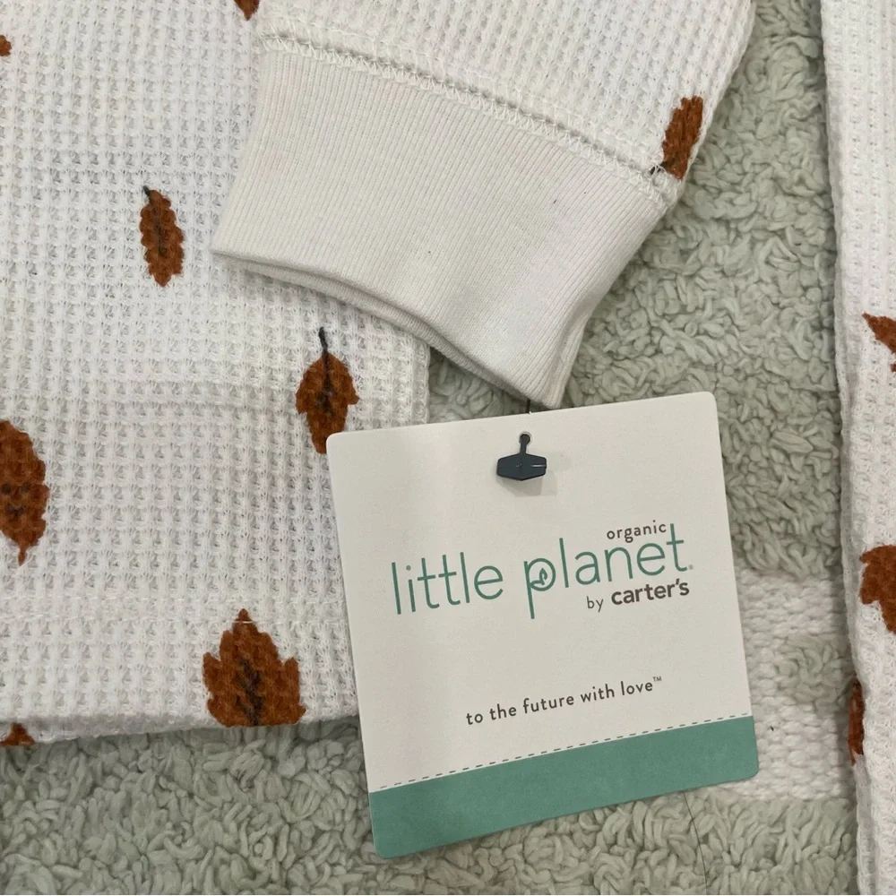 NWT Carter’s Little Planet Thermal Leaf Henley Shirt + Pants Set in White - 9m